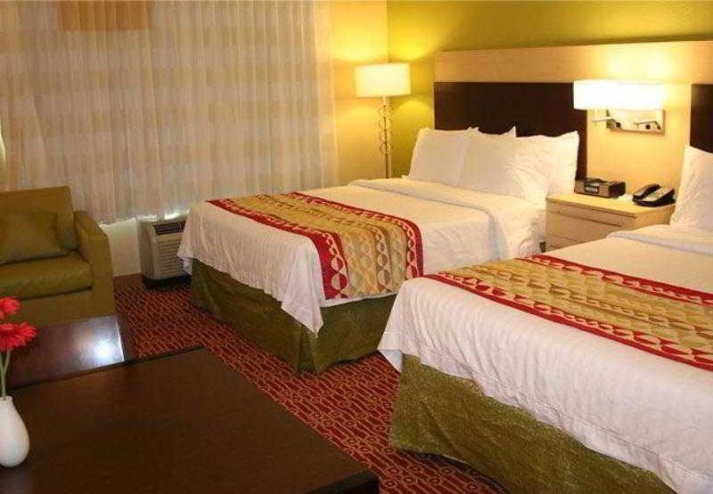 Towneplace Suites By Marriott Tulsa Broken Arrow Exterior photo