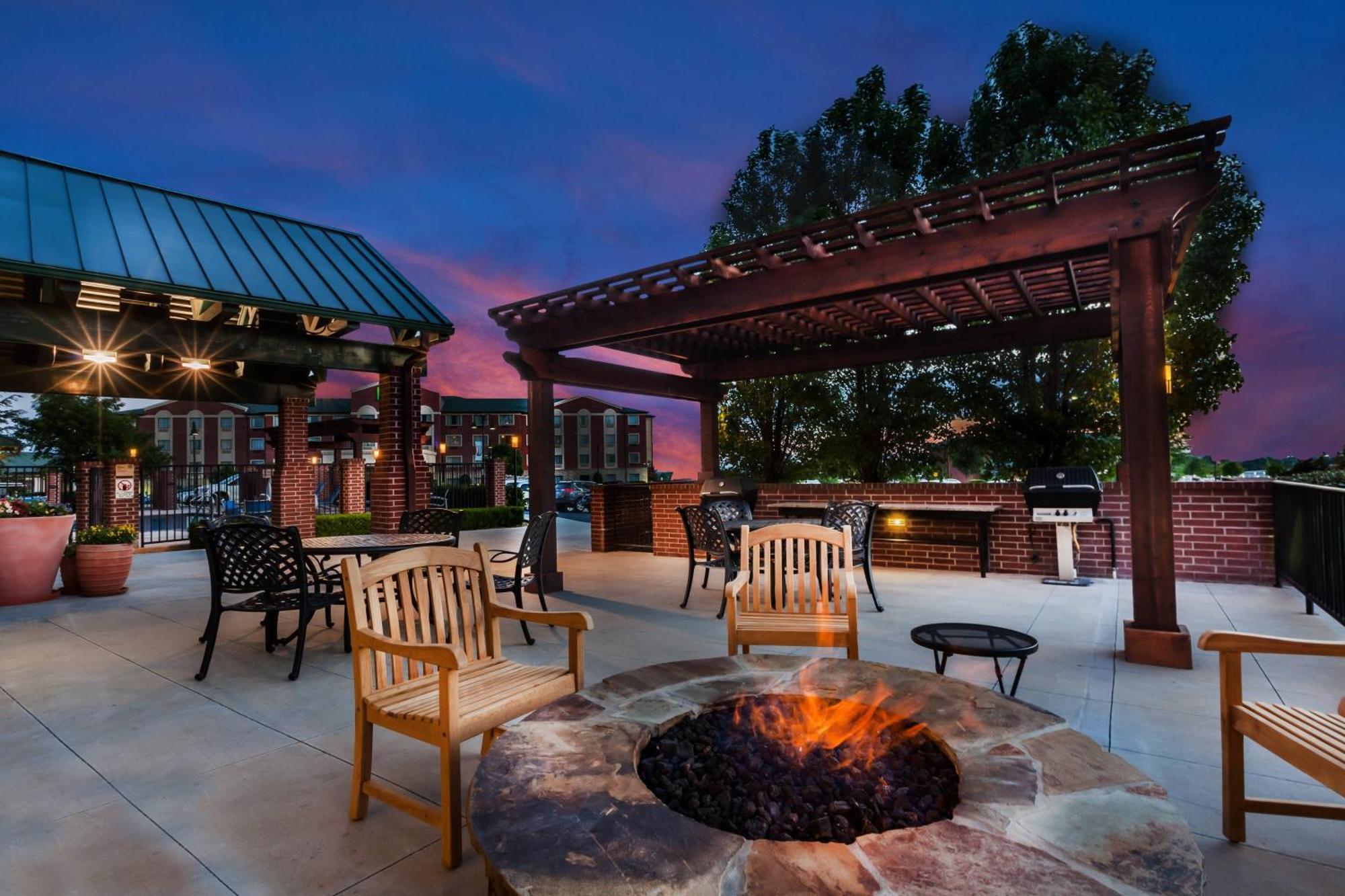 Towneplace Suites By Marriott Tulsa Broken Arrow Exterior photo