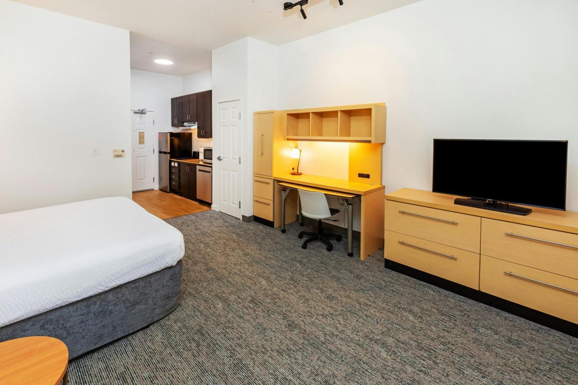 Towneplace Suites By Marriott Tulsa Broken Arrow Exterior photo