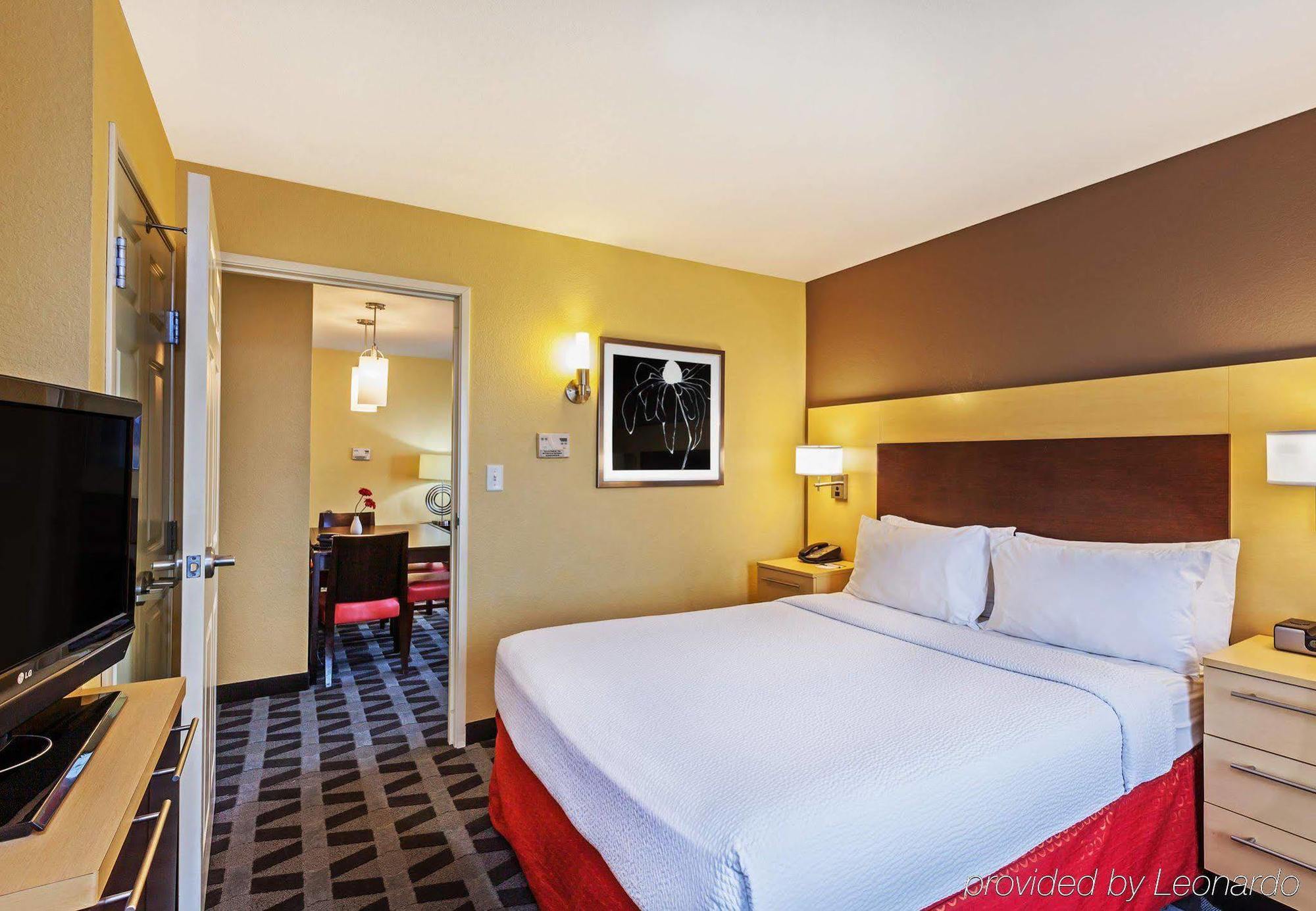 Towneplace Suites By Marriott Tulsa Broken Arrow Exterior photo