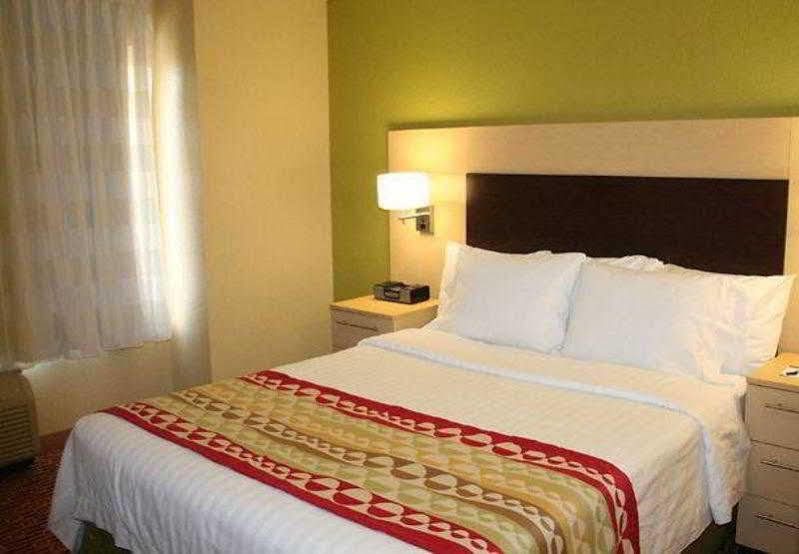 Towneplace Suites By Marriott Tulsa Broken Arrow Exterior photo